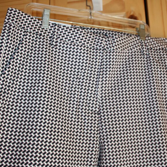 NWTS Tommy Hilfiger The Flex Slim Crop Pants Size 16 - Picture 2 of 4